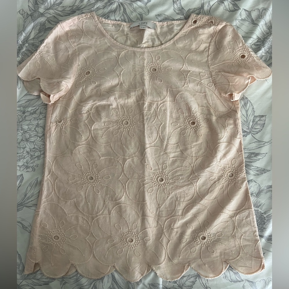 Loft Floral Scalloped edge top